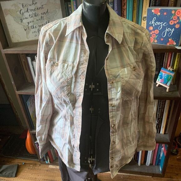 Carhartt pink plaid flannel western cowboycore S button down shirt - Picture 1 of 3